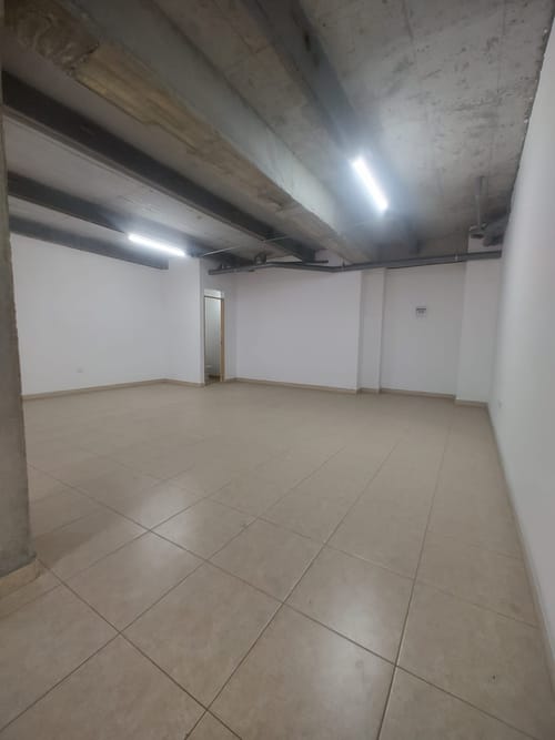 Local en venta en La Ceja, 83 m² · foto 2 de 7