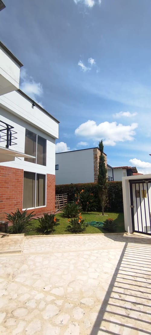 Casa de 5 alcobas en venta en El Porvenir, Rionegro, 428 m² · foto 4 de 20