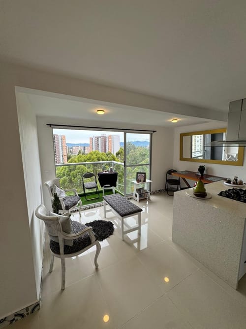 Apartamento de 3 alcobas en venta en Fontibon, Rionegro, 55 m² · foto 2 de 10