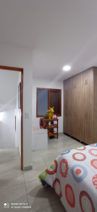 Casa de 5 alcobas en venta en El Porvenir, Rionegro, 180 m² · foto 13 de 20
