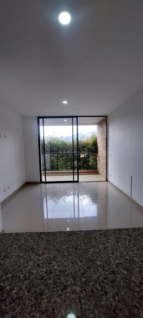 Apartamento de 2 alcobas en venta en Pantanillo, El Retiro, 61 m² · foto 2 de 10