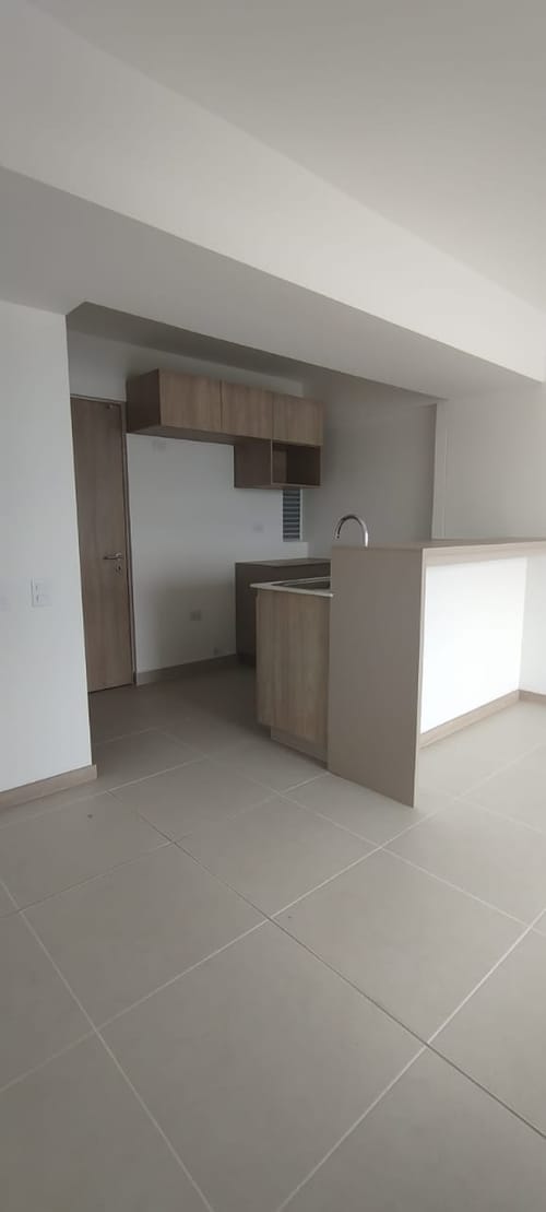Apartamento de 3 alcobas en venta en La Industrial, Marinilla, 60 m² · foto 3 de 17