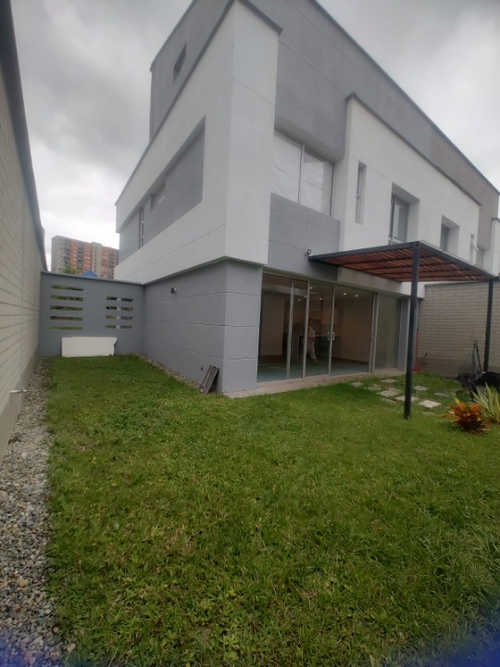 Casa de 4 alcobas en venta en El Porvenir, Rionegro, 287 m² · foto 8 de 20