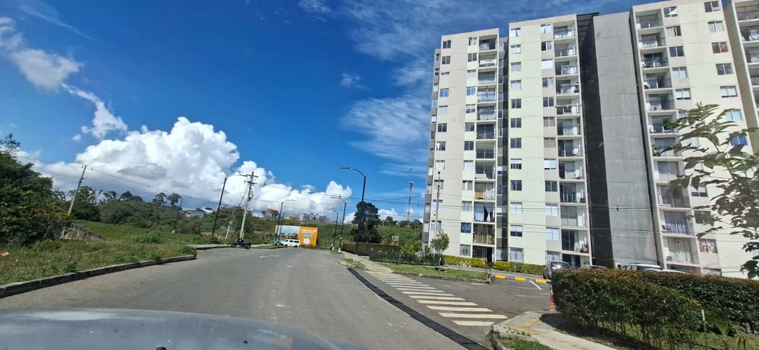 Apartamento de 3 alcobas en venta en El Carmen De Viboral, El Carmen de Viboral, 55 m² · foto 3 de 12