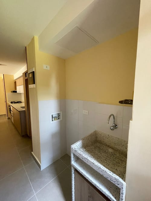 Apartamento de 3 alcobas en arriendo en Entreamigos, Sabaneta, 87 m² · foto 17 de 18