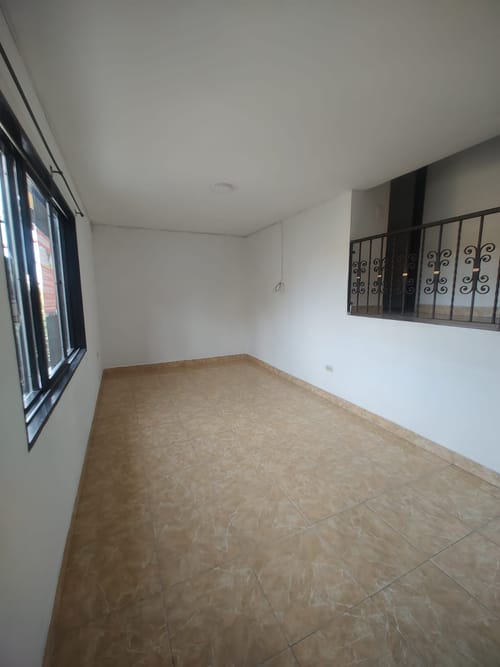 Casa de 2 alcobas en venta en El Porvenir, Rionegro, 48 m² · foto 4 de 12