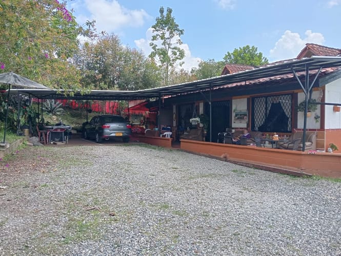 Finca en venta en La Industrial, Marinilla, 700 m² · foto 2 de 20