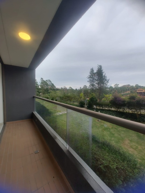 Apartamento de 3 alcobas en venta en Rionegro, 80 m² · foto 2 de 20
