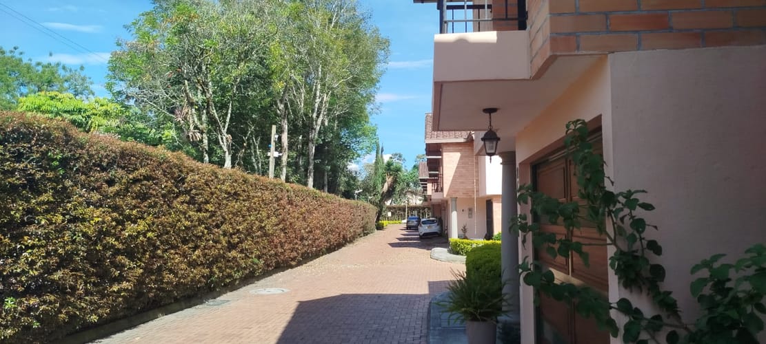 Casa de 3 alcobas en venta en El Porvenir, Rionegro, 138 m² · foto 2 de 16