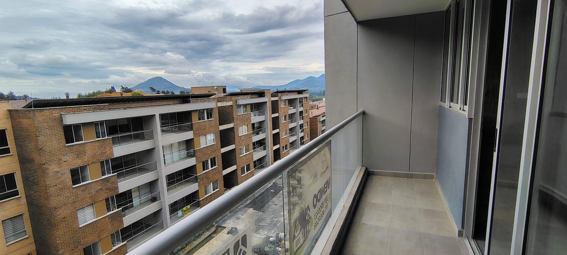 Apartamento de 3 alcobas en venta en La Ceja, 68 m² · foto 2 de 16