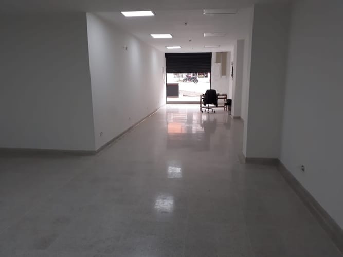 Local en venta en Boston, Medellín, 208 m² · foto 5 de 9
