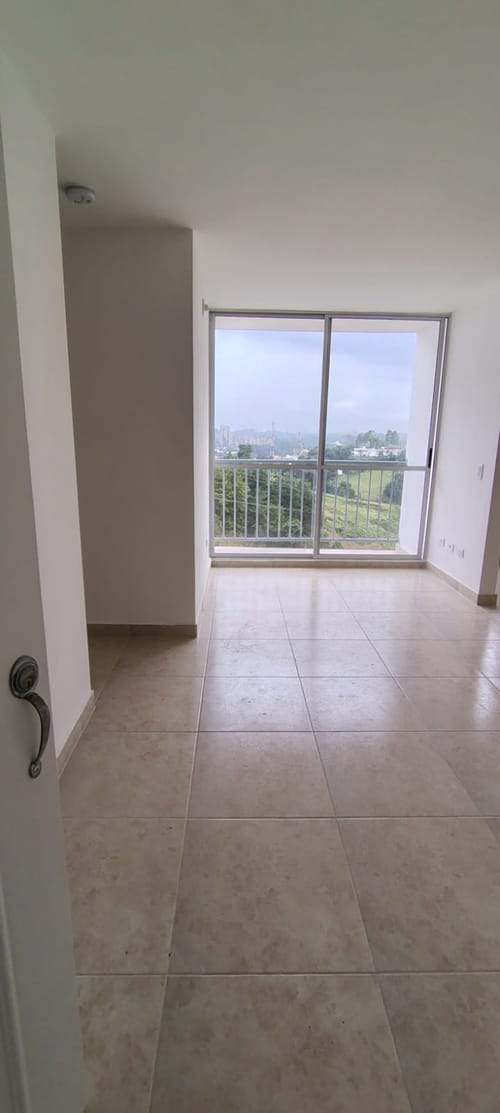 Apartamento de 3 alcobas en venta en El Porvenir, Rionegro, 52 m² · foto 2 de 20