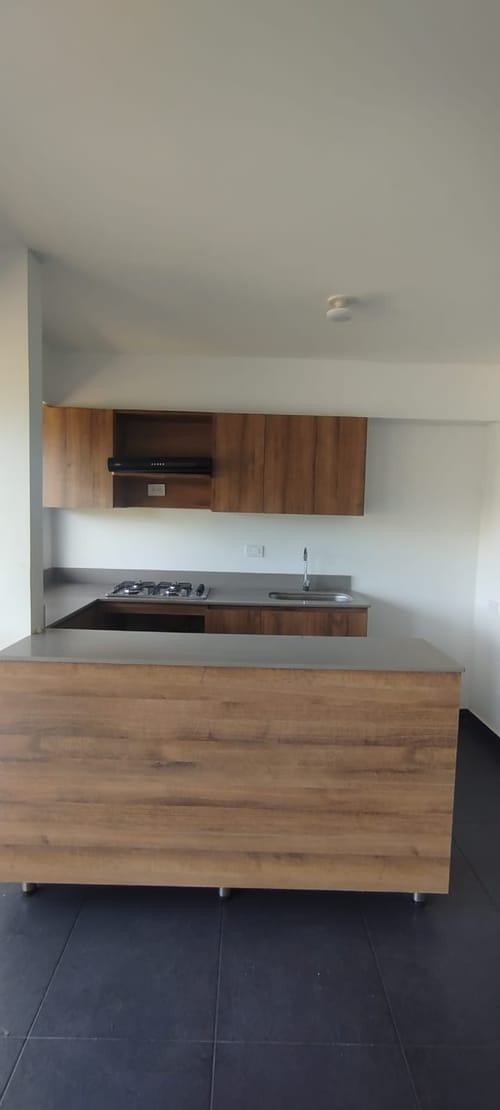 Apartamento de 2 alcobas en venta en La Industrial, Marinilla, 59 m² · foto 2 de 12