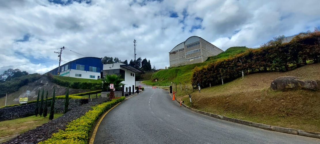 Lote en venta en Guarne, 432 m² · foto 3 de 6