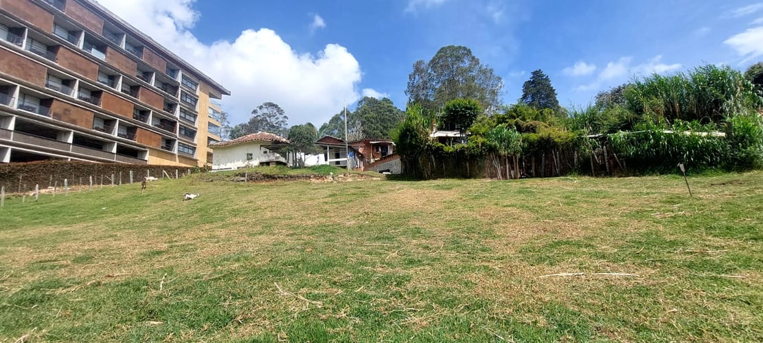 Lote en venta en El Porvenir, Rionegro, 1611 m² · foto 3 de 6