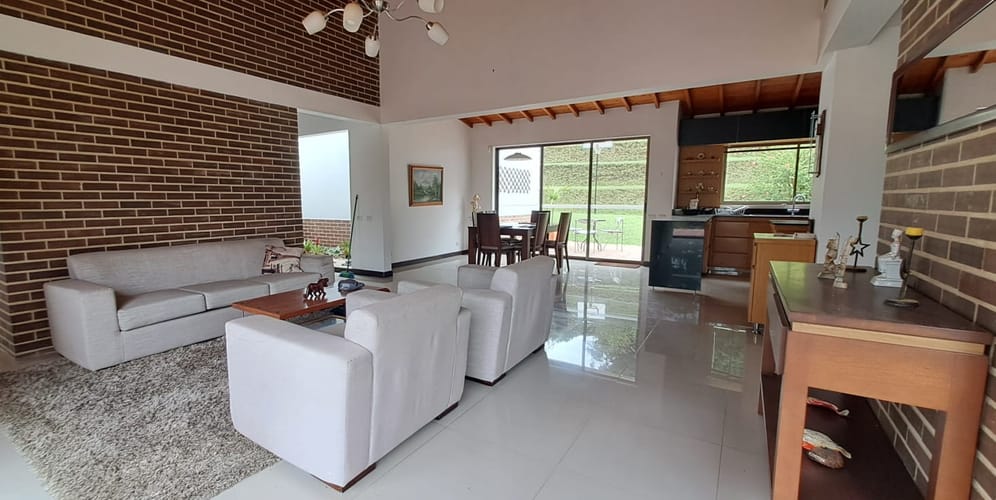 Finca en venta en Guarne, 3453 m² · foto 18 de 20