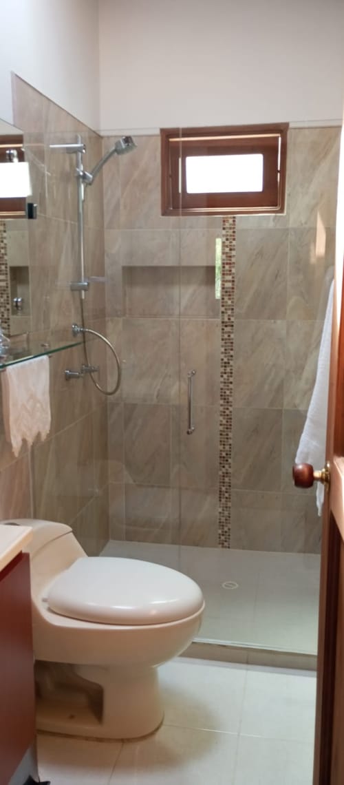 Casa de 3 alcobas en venta en La Ceja, 200 m² · foto 8 de 9