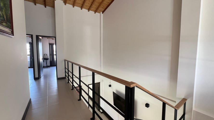 Casa de 4 alcobas en venta en El Porvenir, Rionegro, 240 m² · foto 17 de 20