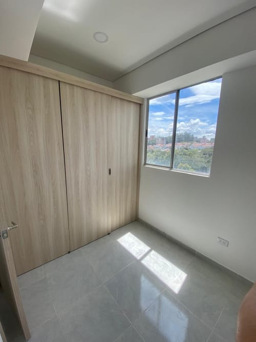 Apartamento de 2 alcobas en venta en El Porvenir, Rionegro, 52 m² · foto 3 de 10