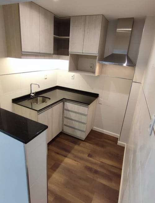 Exclusivo apartamento a estrenar en alquiler, 2 dormitorios con encantador patio, ubicación privilegiada cerca de Luis Alberto de Herrera y Rivera. · Foto 3