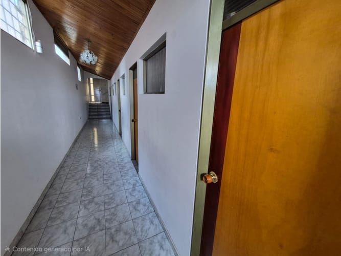 Casa de 13 alcobas en venta en Las Nieves, Tunja, 182 m² · foto 3 de 24