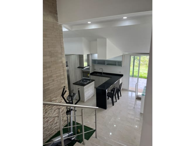 Casa de 4 alcobas en venta en Porerito, Jamundí, 175 m² · foto 5 de 9