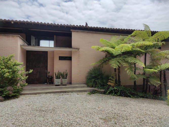 Casa de 4 alcobas en venta en La Ceja · foto 1 de 20