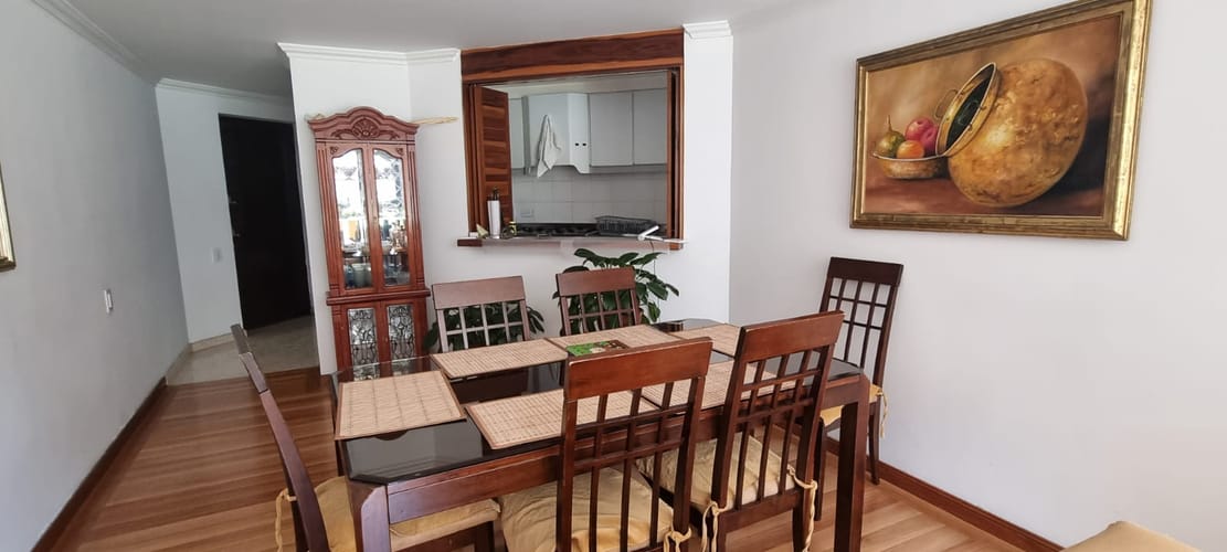 Apartamento de 3 alcobas en venta en Santa Barbara, Bogotá, 111 m² · foto 2 de 16