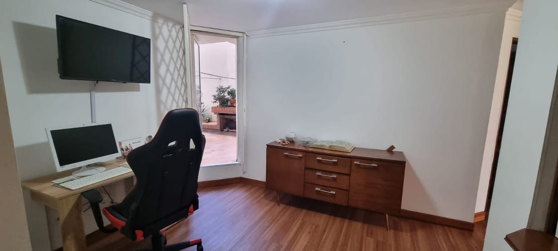 Apartamento de 3 alcobas en venta en Santa Barbara, Bogotá, 111 m² · foto 8 de 16