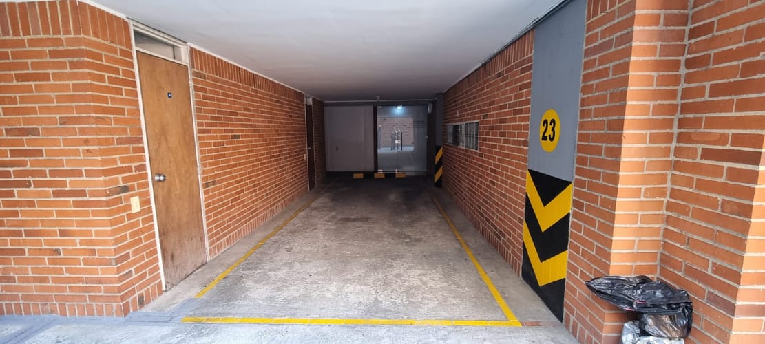 Apartamento de 3 alcobas en venta en Santa Barbara, Bogotá, 111 m² · foto 16 de 16