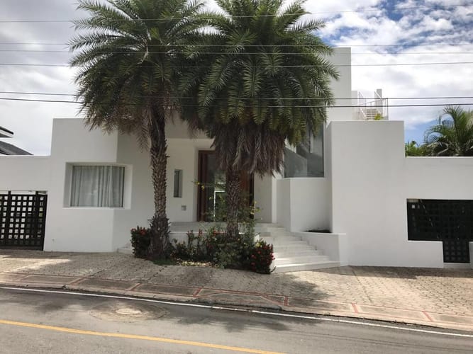 Casa de 5 alcobas en venta en Girardot, Girardot, 610 m² · foto 4 de 17