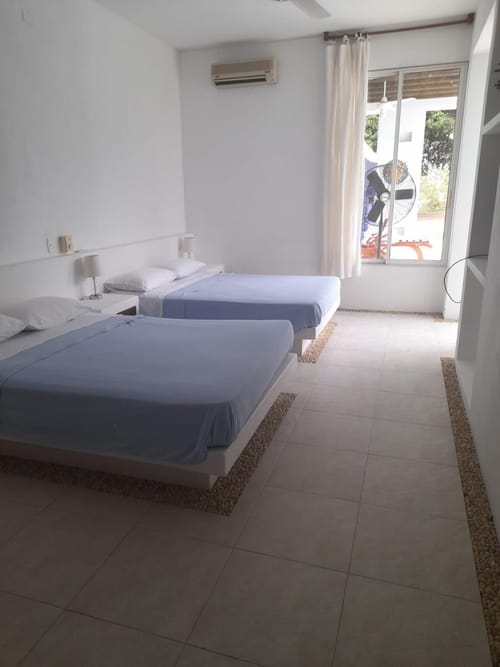 Casa de 5 alcobas en venta en Girardot, Girardot, 610 m² · foto 13 de 17