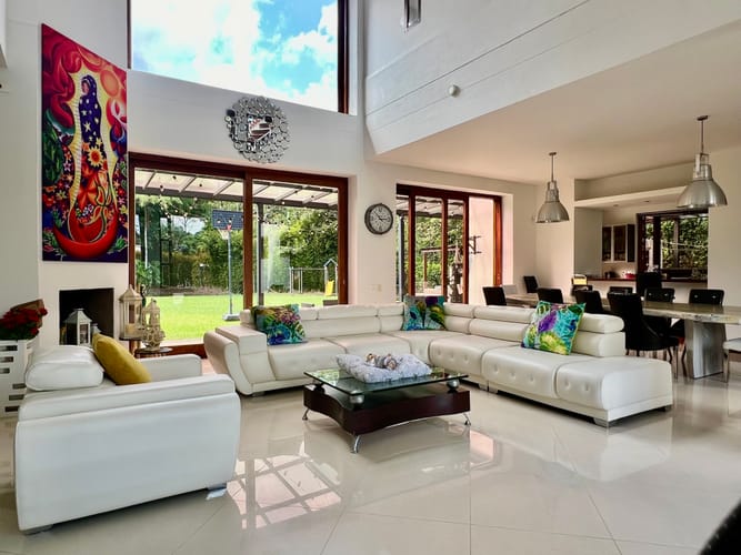 Casa de 4 alcobas en venta en Vía Las Palmas, Medellín, 500 m² · foto 3 de 23