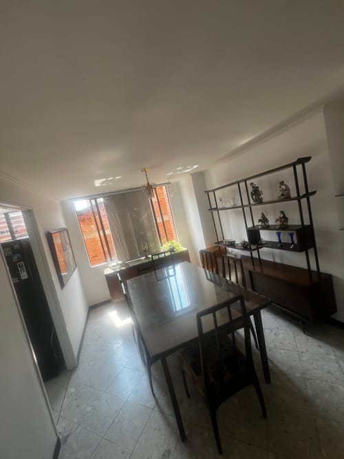 Apartamento de 4 alcobas en venta en Laureles, Medellín, 136 m² · foto 8 de 24