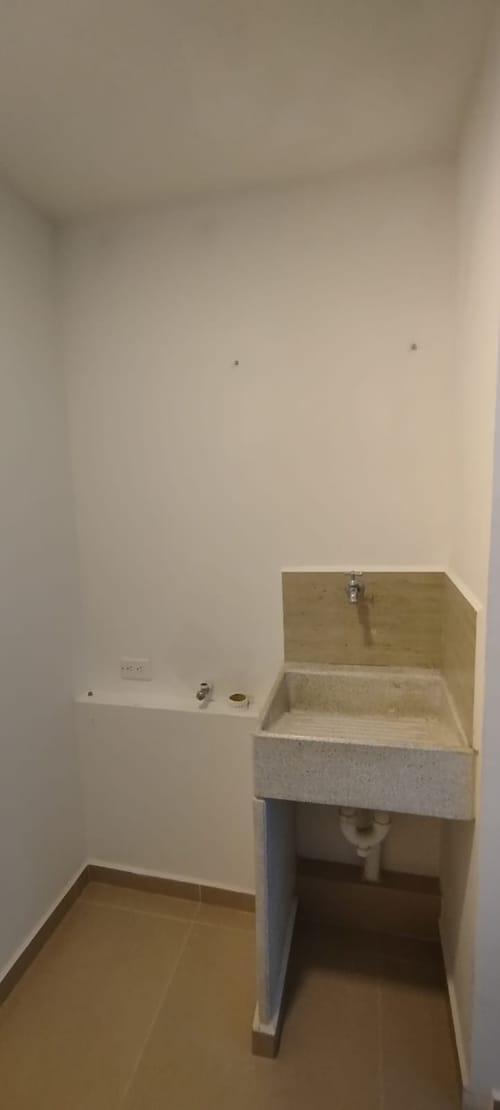 Apartamento de 3 alcobas en venta en Rionegro, 80 m² · foto 4 de 15