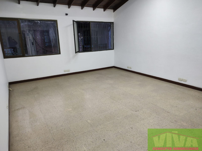 Local en venta en La Ceja, 31 m² · foto 2 de 6