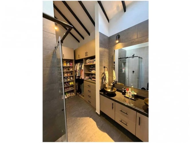 Apartamento de 3 alcobas en venta en La Ceja, 157 m² · foto 4 de 7