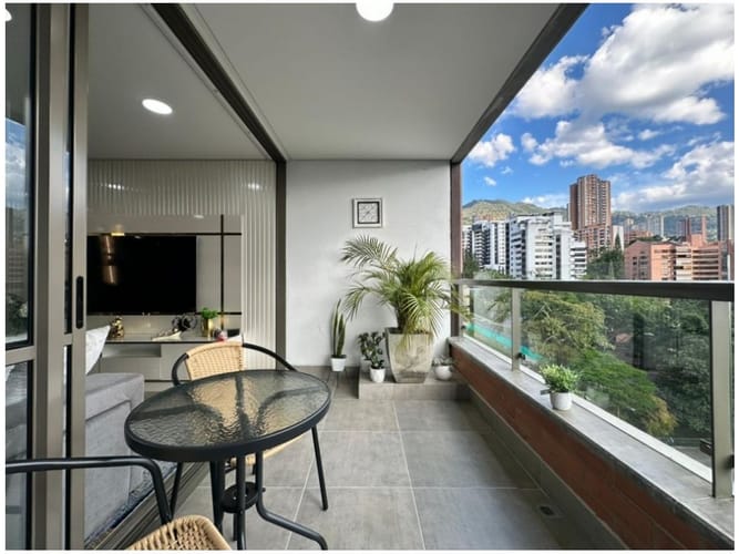 Apartamento de 2 alcobas en venta en Suramérica, Medellín, 91 m² · foto 2 de 22