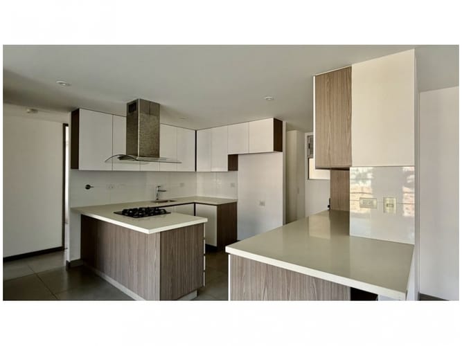 Apartamento de 3 alcobas en venta en Otraparte, Envigado, 115 m² · foto 3 de 20