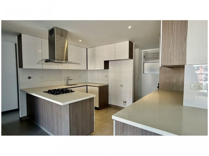 Apartamento de 3 alcobas en venta en Otraparte, Envigado, 115 m² · foto 4 de 20