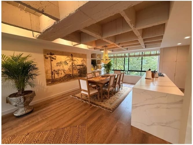 Apartamento de 3 alcobas en venta en Loma Del Campestre, Medellín, 208 m² · foto 16 de 21