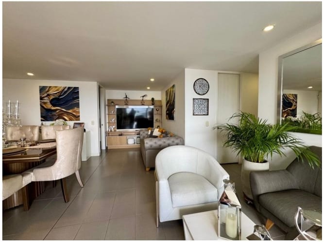 Apartamento de 3 alcobas en venta en Asomadera No.2, Medellín, 104 m² · foto 11 de 24