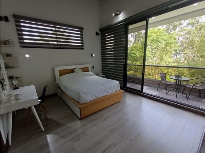 Casa de 5 alcobas en venta en Loma Del Escobero, Envigado, 780 m² · foto 12 de 15
