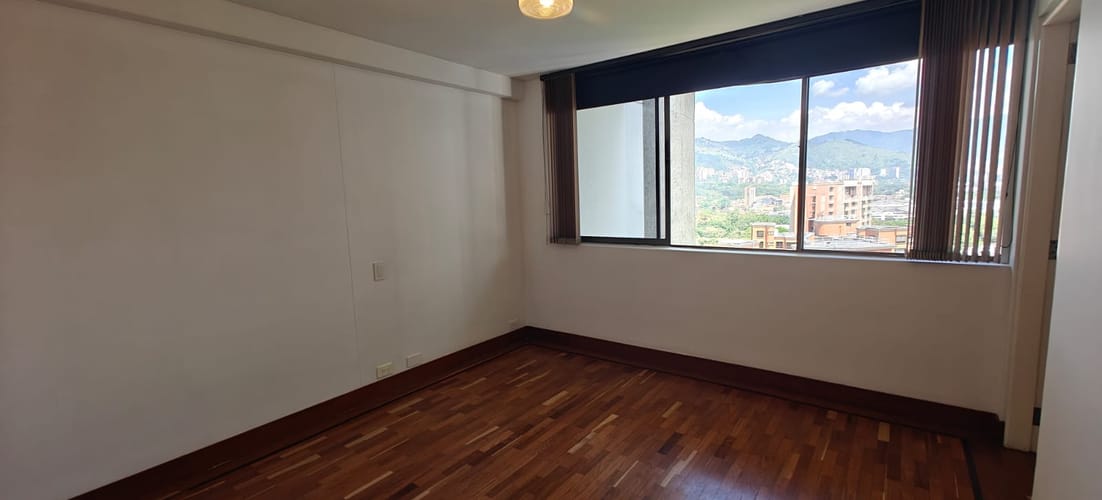 Apartamento de 3 alcobas en arriendo en Patio Bonito, Medellín, 208 m² · foto 7 de 18
