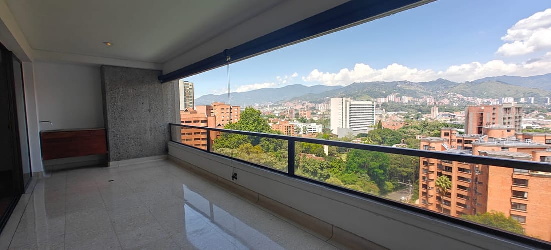 Apartamento de 3 alcobas en arriendo en Patio Bonito, Medellín, 208 m² · foto 8 de 18