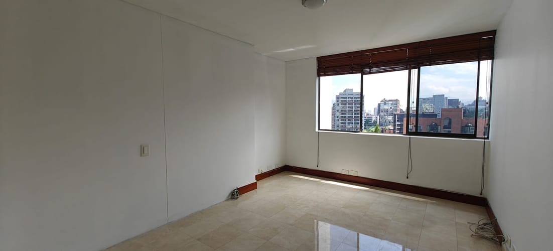 Apartamento de 3 alcobas en arriendo en Patio Bonito, Medellín, 208 m² · foto 13 de 18