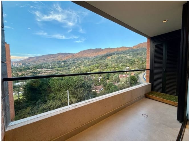 Apartamento de 3 alcobas en venta en Loma De Las Brujas, Envigado, 113 m² · foto 8 de 20