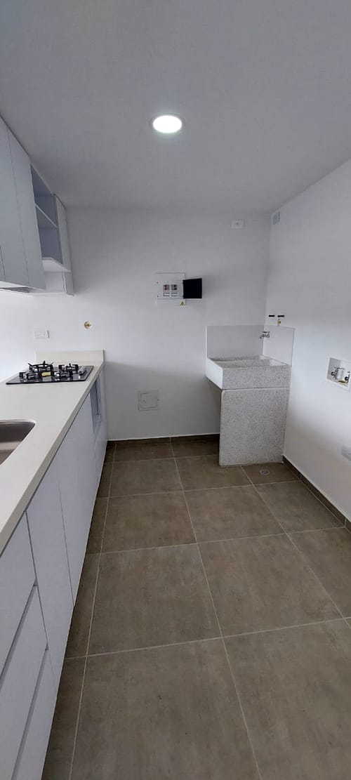 Apartamento de 1 alcoba en venta en La Industrial, Marinilla, 45 m² · foto 2 de 8