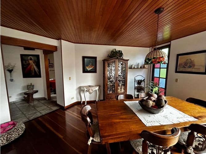 Casa de 5 alcobas en venta en Bachue, Chía, 270 m² · foto 6 de 24