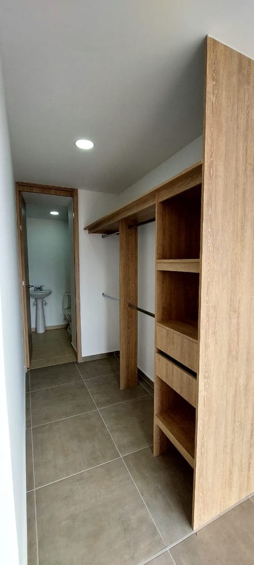 Apartamento de 1 alcoba en venta en La Industrial, Marinilla, 45 m² · foto 7 de 8